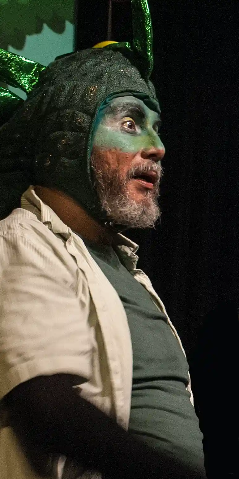 Imagen de Omar San Lucas, docente e instructor de teatro y cultura, en Guayaquil, Ecuador